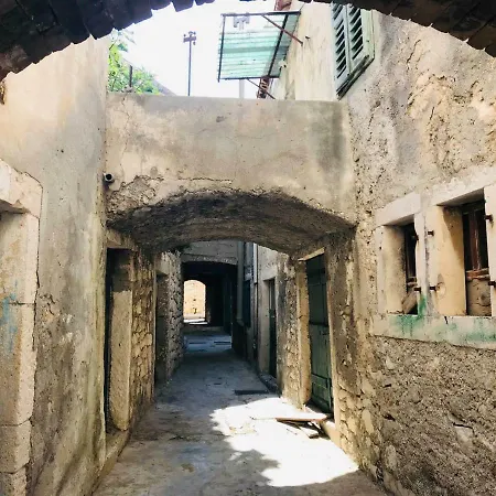 Otok * Krapanj