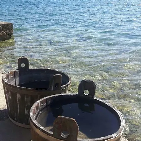 Otok *